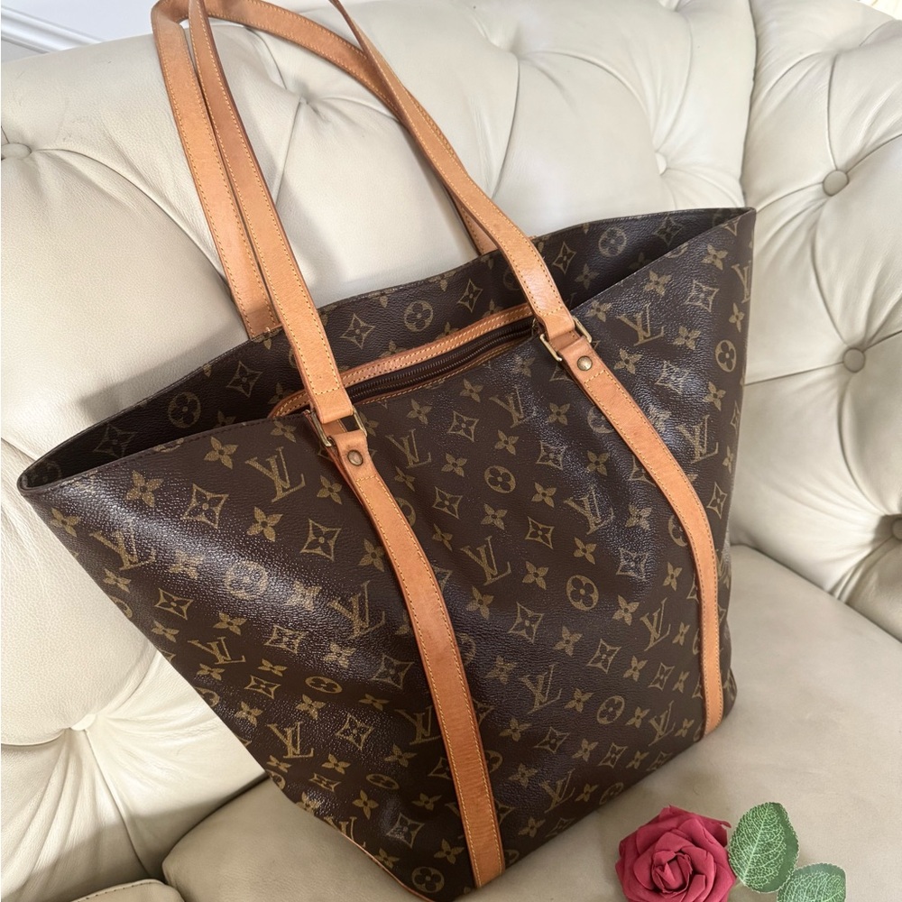 SOLD -💎Authentic Louis Vuitton Monogram Sac Shopping Tote
